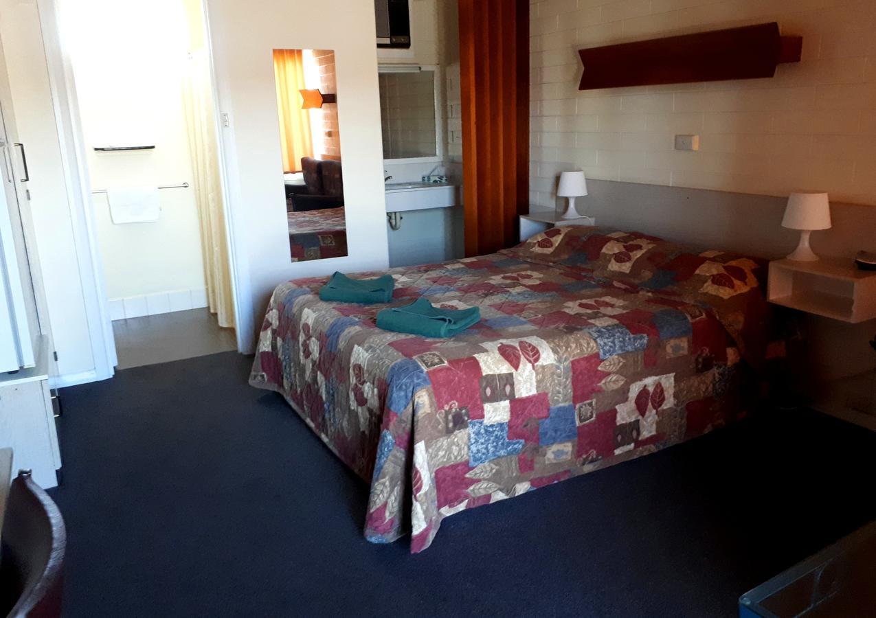 Bordertown Motel Exterior photo